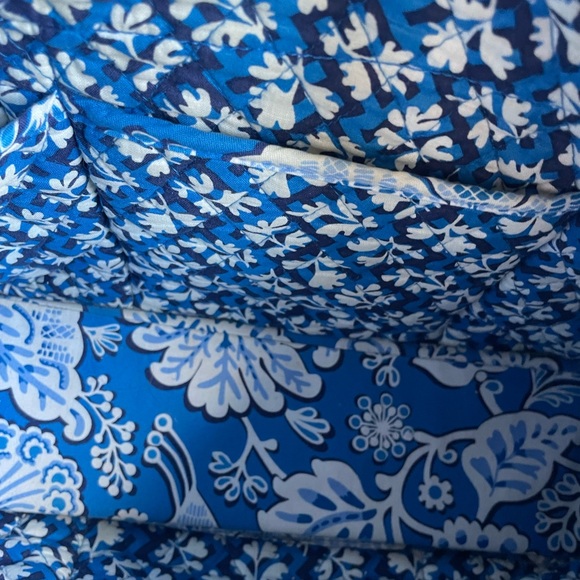 Quilted blue Vera Bradley Bag - Picture 12 of 15